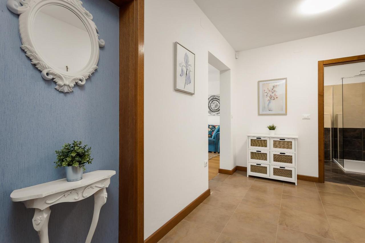 Apartments Cesare With Shared Pool Ližnjan Εξωτερικό φωτογραφία