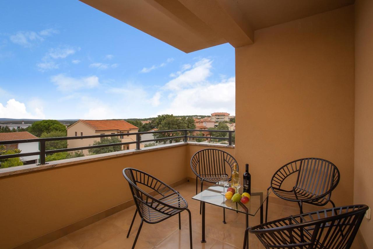 Apartments Cesare With Shared Pool Ližnjan Εξωτερικό φωτογραφία