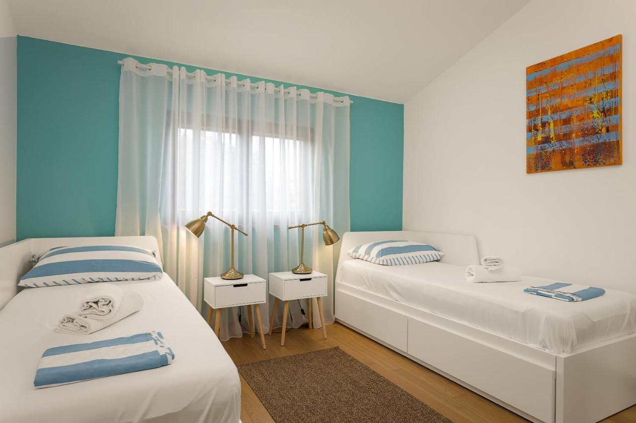 Apartments Cesare With Shared Pool Ližnjan Εξωτερικό φωτογραφία