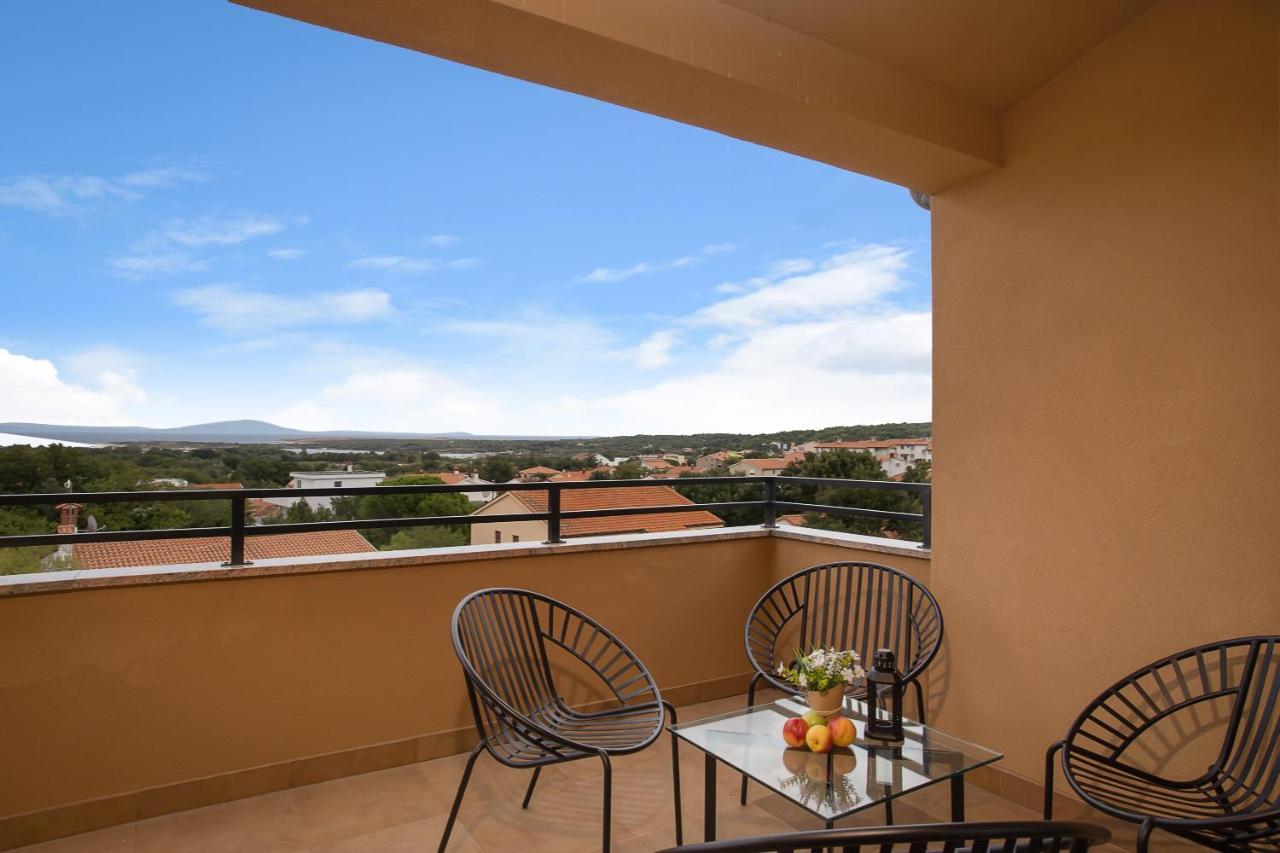 Apartments Cesare With Shared Pool Ližnjan Εξωτερικό φωτογραφία
