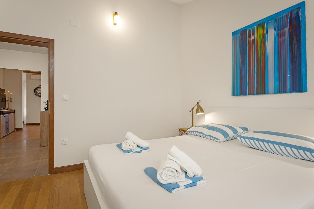 Apartments Cesare With Shared Pool Ližnjan Εξωτερικό φωτογραφία